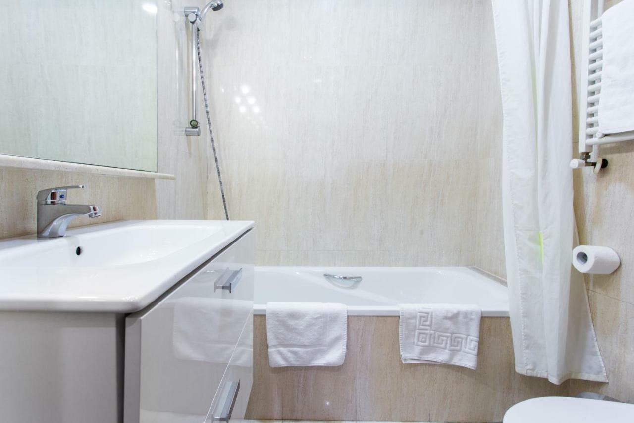 Friendly Rentals Rambla Flower Barcelona Buitenkant foto